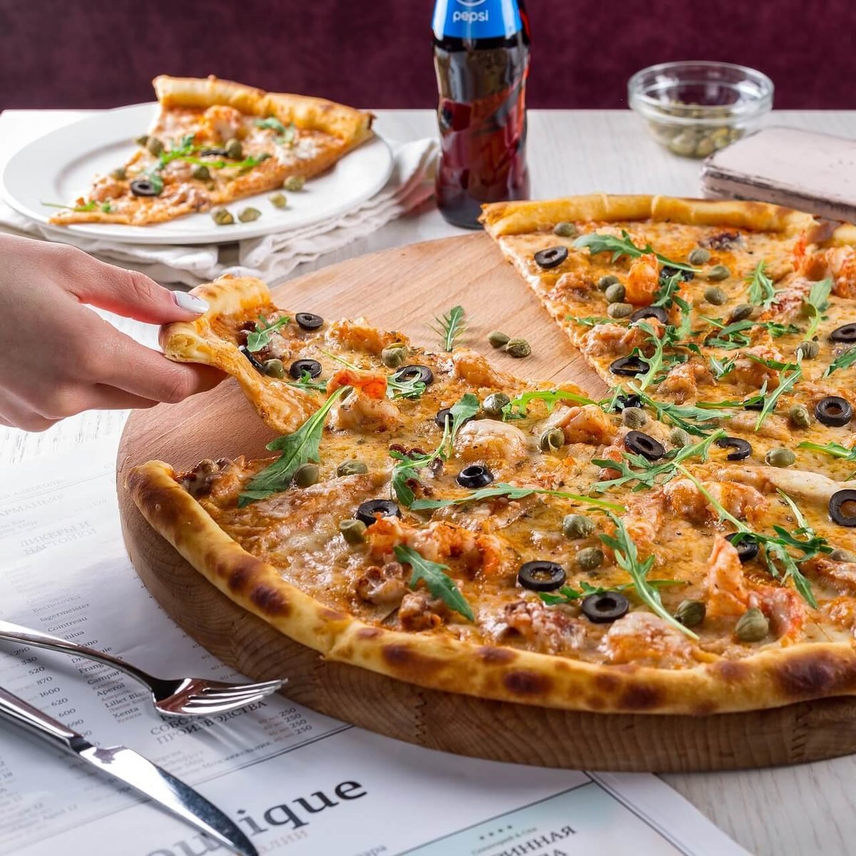 Ton balıklı pizza